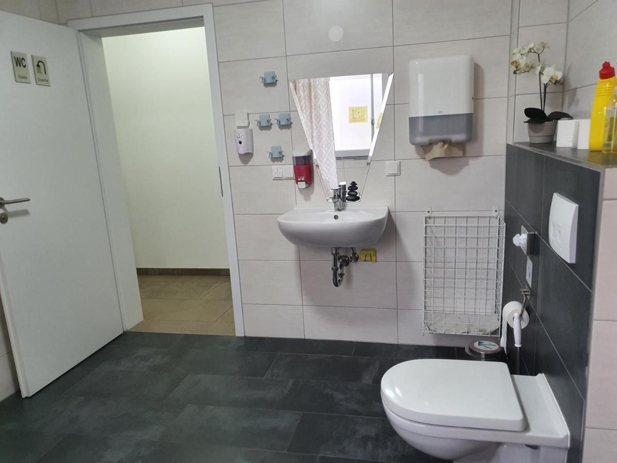 Seelze-Letter Monteurzimmer / Apartment / Messezimmer Экстерьер фото
