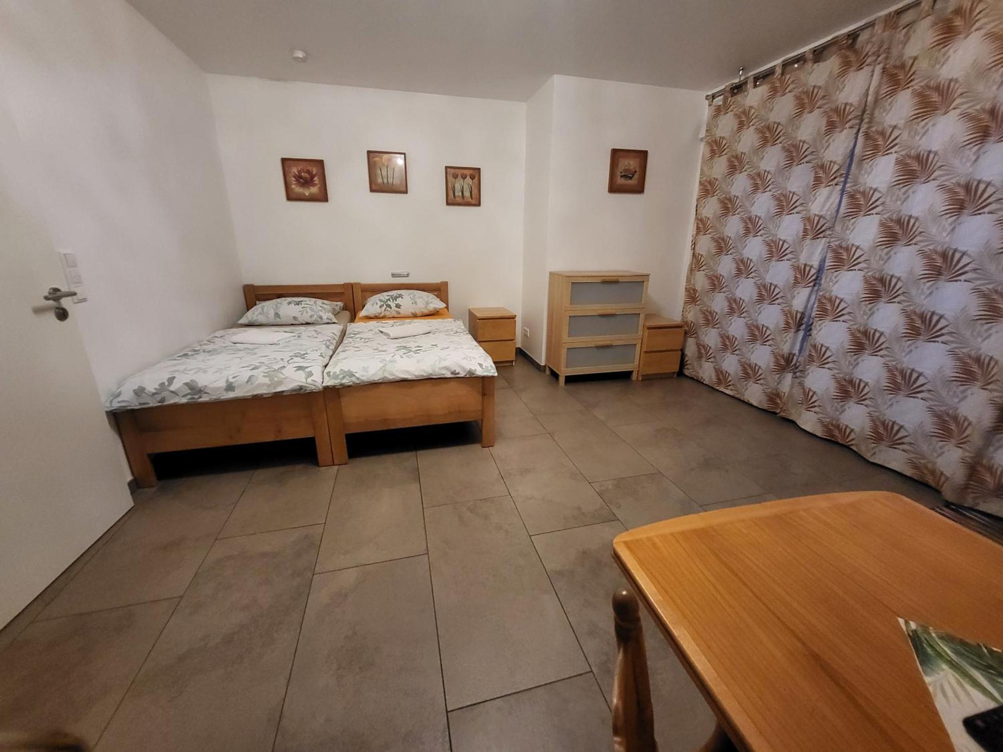 Seelze-Letter Monteurzimmer / Apartment / Messezimmer Экстерьер фото