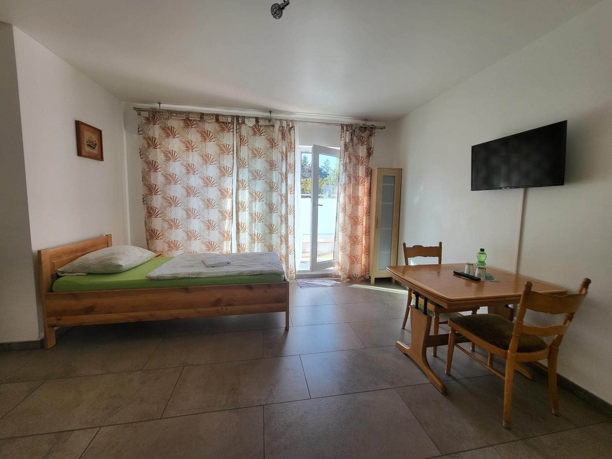 Seelze-Letter Monteurzimmer / Apartment / Messezimmer Экстерьер фото