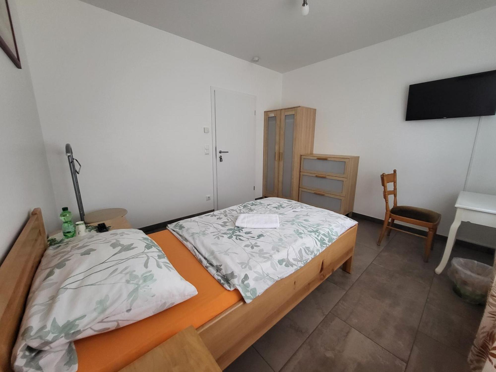 Seelze-Letter Monteurzimmer / Apartment / Messezimmer Номер фото