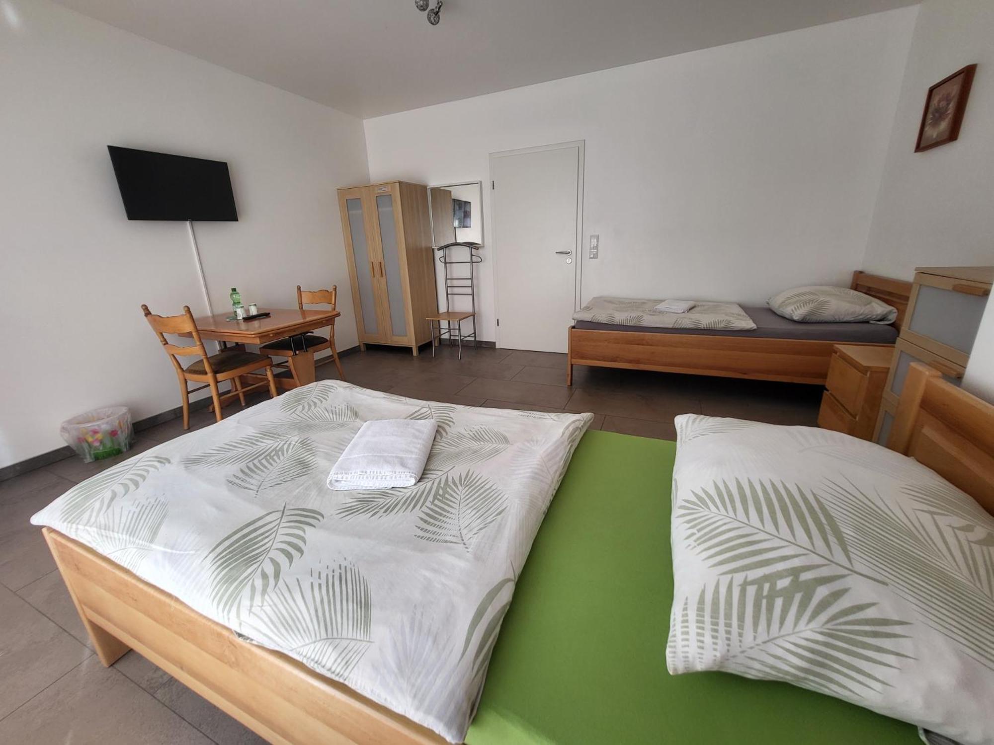 Seelze-Letter Monteurzimmer / Apartment / Messezimmer Экстерьер фото