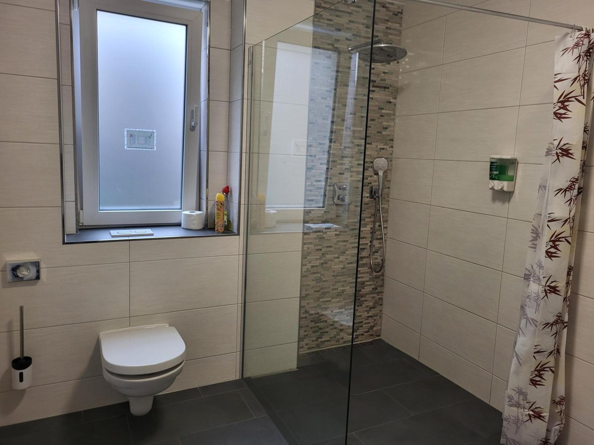 Seelze-Letter Monteurzimmer / Apartment / Messezimmer Экстерьер фото